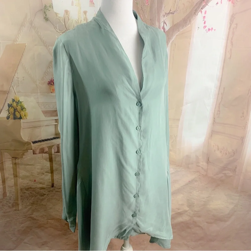 NEW Soft Surrounding Laurel Tunic in dusk Green